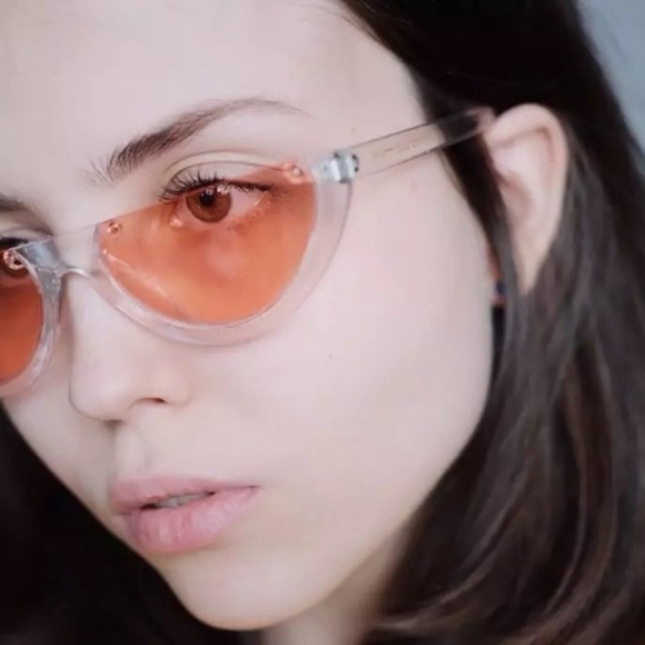 "90210" (CLOSING CLOSET SALE) - Picture 6 of 7